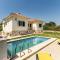 BmyGuest - Lagoa Beach & Pool Villa