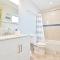 318 E Youngs Ave Unit 2 Seaside Retreat Salty Shore Getaway