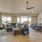 Lake Views and Pool Access Ozarks Condo! - Rocky Mount
