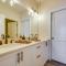 Lake Views and Pool Access Ozarks Condo! - Rocky Mount