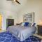 Lake Views and Pool Access Ozarks Condo! - Rocky Mount