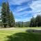 Lake Almanor Country Club Rustic Retro Cottage - Prattville