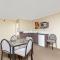 BKs Chardonnay Motor Lodge