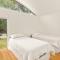Modern Sanctuary by the Silverleaves Beach