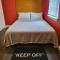 The Gawdy Den with Fast WIFI 2 minutes from Downtown Houston!