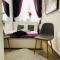 Central Petit Room