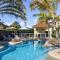 Martys Little Beach NO. 4 Ground Floor Apartment with Heated Pool access