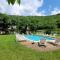 Village de 19 gites, Piscine, restaurant, "Grand Vabre Nature" 3km de Conques