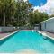 Cabin Style Pool Home w/ Guesthouse! Sleeps 10!