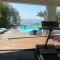 Luxury studio suite in artist Villa with sea view - Эз