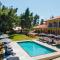Pefkon Suites