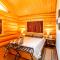 Riverside Log Cabin On-Site Aurora Viewing! - North Pole