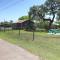 Bandera Bungalow - River, Downtown, Peaceful fenced corner lot! King bed! Bandera Bungalow - River, Downtown, Peaceful fenced corner lot! King bed!