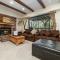 Whiskey Pines Chalet - Warm and cozy cabin with modern features made more fun with a gameroom - بيغ بير لاكي