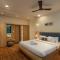 SaffronStays RiverFront Manor, 5-BDR pool villa by Pej River