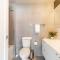 Luxury 1BR Condo - King Bed - Stunning City Views