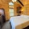 BMV4 Tiny Home with sleeping loft - Twin Mountain