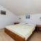 Apartments Ivan M