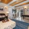 Aqua Dreams - Six fireplaces, arcade machine, foosball, and hot tub