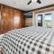 Grand Lakefront Escape - Gorgeous Lakefront home with Hot Tub and Game Room! - بيغ بير لاكي