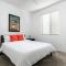 Stylish & Bright Gem ~ King/Queen Beds ~ Backyard!