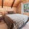 Bear Crossing - Walk to Snow Summit! Visit this charming mountain home compete with foosball table - بيغ بير لاكي