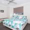 LUXURY TOWNHOUSE! Walking distance to everything!
