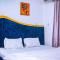 Homey 2-Bed-Apt 24HRS POWER & Unlimited Internet Access - Lagos