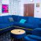 Homey 2-Bed-Apt 24HRS POWER & Unlimited Internet Access
