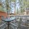 Sherwood Cottage - Charming and cozy cabin that has back deck with a Hot Tub!