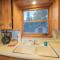 Sauer Suite - Cozy, rustic cabin walking distance to Holloway's Marina with peek-a-boo lake views! - بيغ بير لاكي