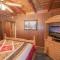 Sauer Suite - Cozy, rustic cabin walking distance to Holloway's Marina with peek-a-boo lake views! - بيغ بير لاكي