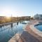 Casa Blanca luxury Villa Private pool sleeps 30! - هريكاين