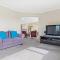 Bowentown Bach - Waihi Beach Holiday Home