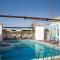 Versailles by Vieras Hotel