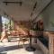 Ayom Suite