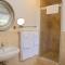 Maison Chablis Guest House