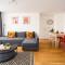 Contemporary City Centre Apartment With Parking