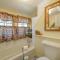 Big Bear Retreat - A charming mountain cabin with easy access to Big Bears attractions!