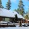 Nanas Cottage Retreat - Mountain retreat on a fenced lot and an original gold mountain fireplace!