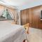 Cozy Moonlight Chalet - Great cabin for a family getaway! Foosball!