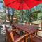 Little Bear Cottage - Cozy, quaint cabin with a great fireplace and so many fun board games!