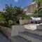 Sunny Garden Apartments Ana