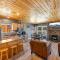 Lakefront Oasis - Adorable lakefront cabin with a private beach! - بيغ بير لاكي