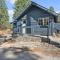 Finns Fish Camp - Walking distance to Lake and Village! Back patio with barbecue, fully fenced yard! - Big Bear Lake