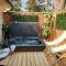 Boho Cottage - Hot tub and close to Beach - Fort Erie