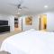 Fun West Knox Pad~ Hot Tub~ Neon Game Room~ Arcade