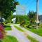Premier Waterfront Cottage 1