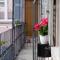 PortaTorre Suite, a Charming apartment in the Heart of Como, Free Private Parking, Air Conditioning & More! - Комо