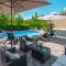 Stunning Home In Snasici